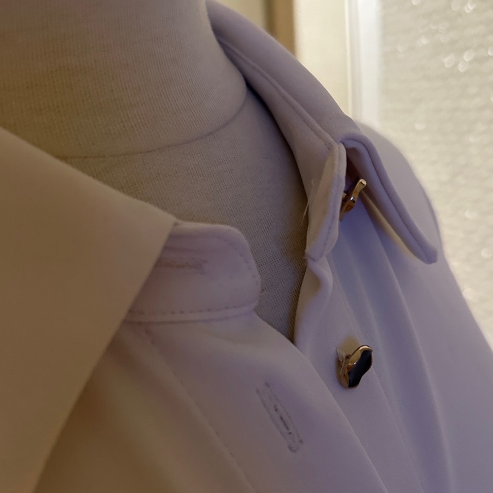 Zara Cream Garment with Black Accents - Picture 8 of 9